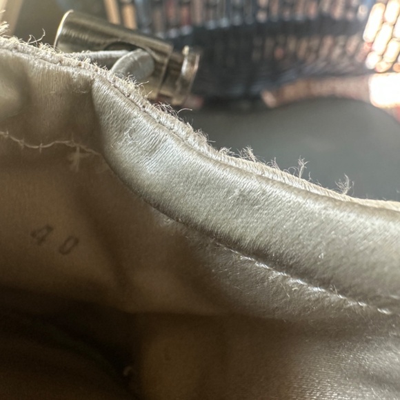 Prada size 40 silver silk-satin ballerina flats & matching silk-satin clutch - Picture 10 of 13